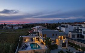 Villa Roca With Heated Pool And Sauna