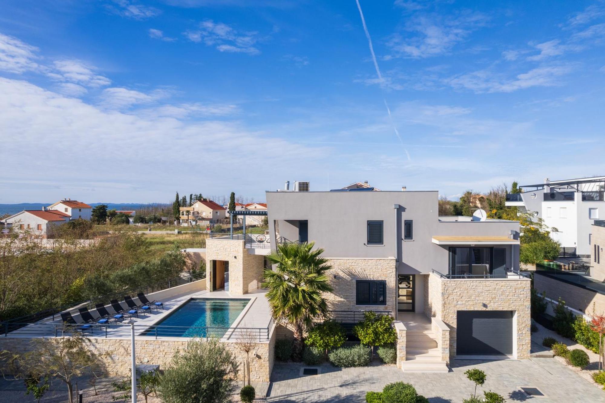 Villa Roca With Heated Pool And Sauna Privlaka  Exterior foto