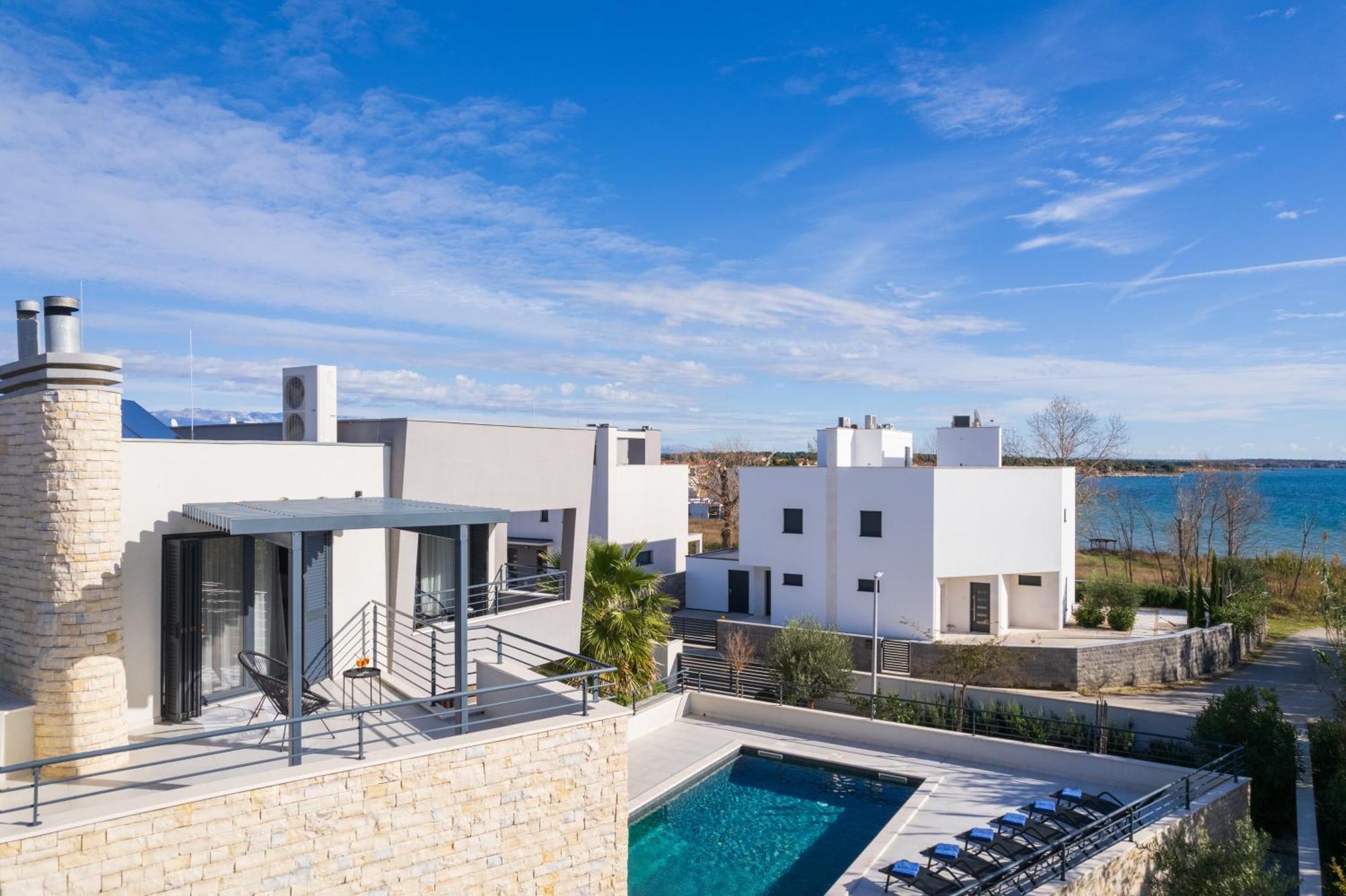 Villa Roca With Heated Pool And Sauna Privlaka  Exterior foto